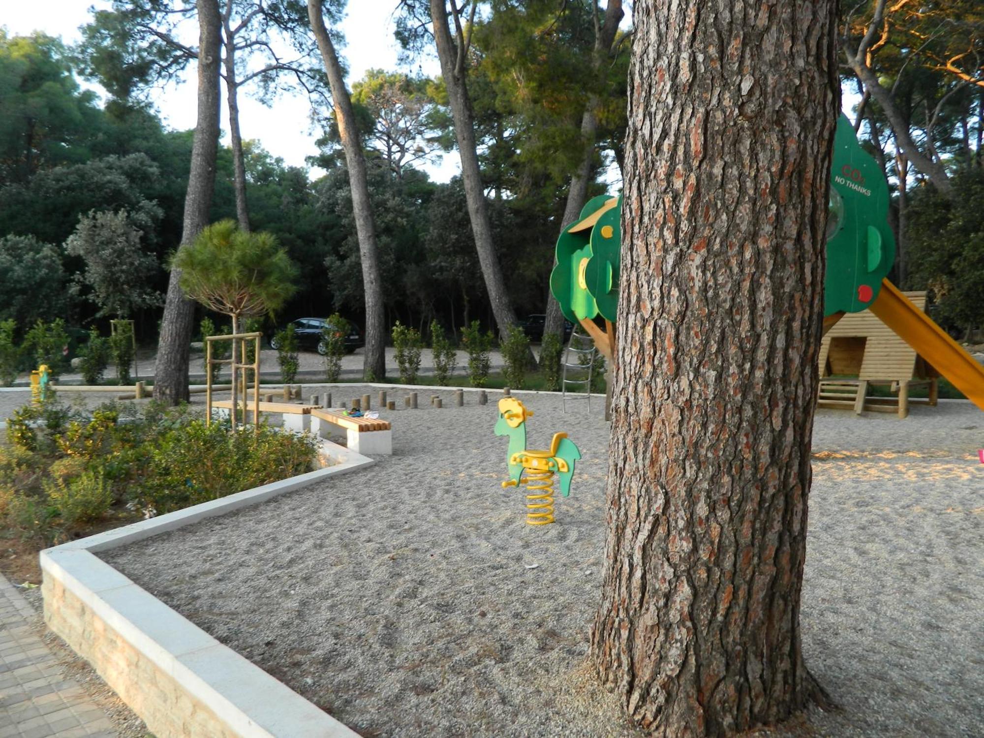 Lorena Rovinj Bagian luar foto