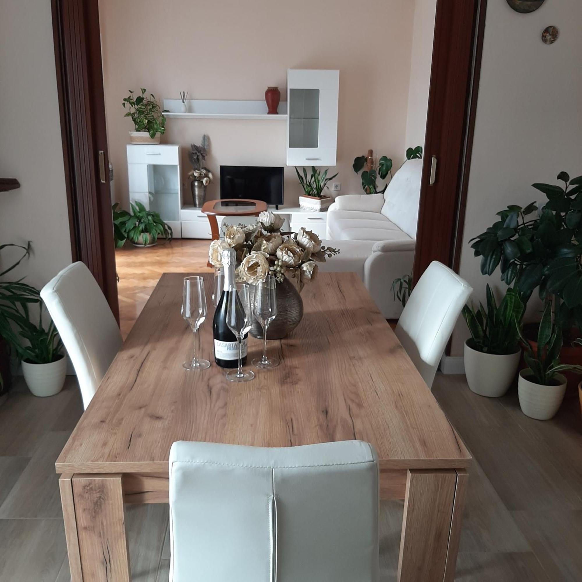 Lorena Rovinj Bagian luar foto